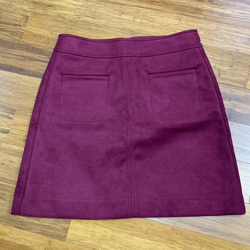 LOFT Burgundy Mini Skirt Faux Suede A Line Career Casual Women's Size 4‎ Pockets
